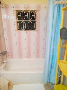 Boothe's Palace - Content