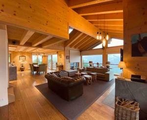 Chalet VG stunning view, Sauna & Jacuzzi by Jolidi