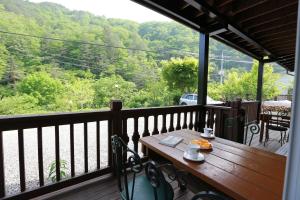 Yangyang Riverhill Pension