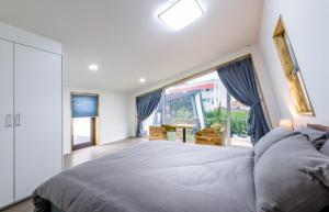 Jeju Ugichani Pension