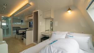 Gyeongju Viewdel Caravan Pension