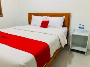 RedDoorz Room