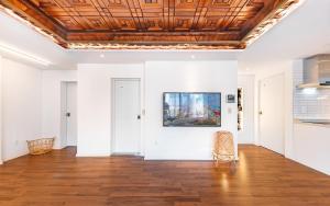 Yeosu Jinnam Mansion Pension