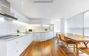 Yeosu Jinnam Mansion Pension