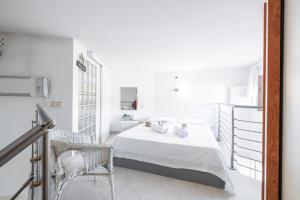 Isa Petit Bijou - Happy Rentals