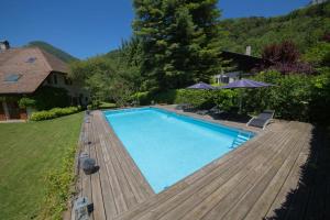 Villas Savoielac - Lac d-Annecy - Menthon-Saint-bernard - Grande maison familiale : Villa Chapelle : photos des chambres