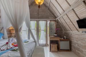 Phòng Deluxe Giường Đôi Có Ban Công (Deluxe Double Room with Balcony)