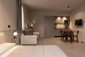 Amare Suite & Apartments
