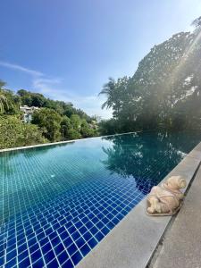 Karon Cozy Apartments - 4hvězdičkové hotely ve městě Ban Karon