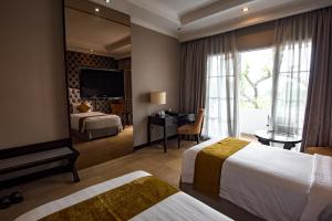 Deluxe 2 giường Có ban công (Deluxe Twin Balcony)