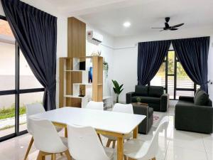 BrandNew Modern Cozy House@ALMA NEAR JUSCO