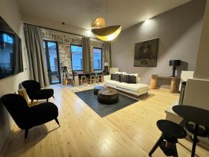 Amfikleias Earth houses