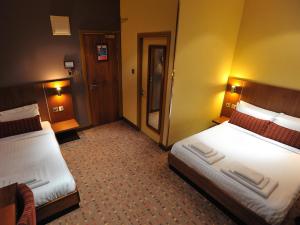 The Commercial Hotel