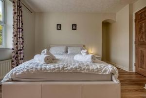 Solihull 2-Bed Flat with Parking-Ideal for Contractors, Business, Long Stays