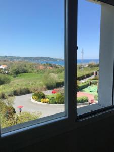 Appartements Appartement a cote de la plage avec piscine climatise : Appartement Familial 2 Chambres avec Vue