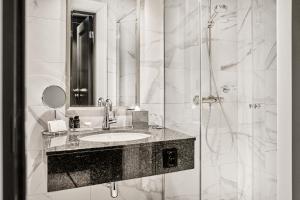 Double or Twin Room room in Opus XVI