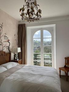 Demeure exceptionnelle proche du château de Vire