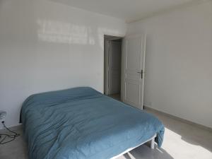 Cap dAntibes Port Aubernon 3P vue Mer Piscine