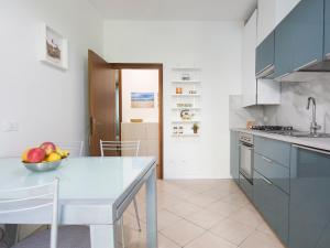 Brezza Marina Apt & Garden