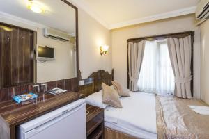 Naz Wooden House Inn