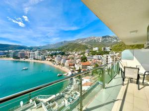 Ponta Nova One bedroom Apartment with Sea view