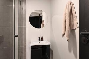 Hannah 209 - The Tokyo