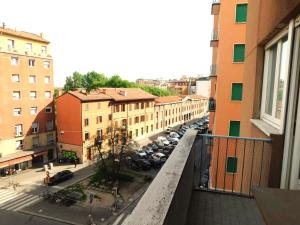 Bologna city centre, living in Lame
