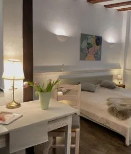 2 kleine Altstadt-Ferienwohnungen mit Garten & Herz - Hargesheim