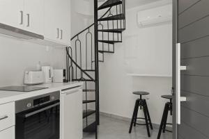 Phaedrus Living: Alkminis Seaside Suites Praia