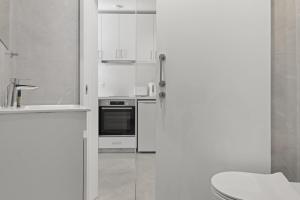 Phaedrus Living: Alkminis Seaside Suites Praia