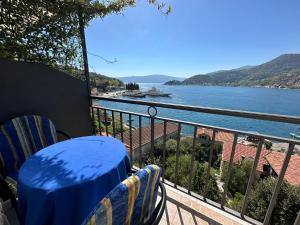 Studio Apartment with Balcony and Sea View (2 Adults) room in Apartments Okuka