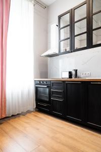 HOUSEHOST Apartment: Łazarza II street