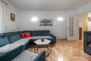 Apartment Sea Breeze