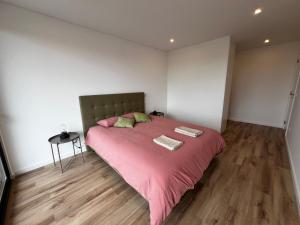 Modern spacious apartment with rooftop pool