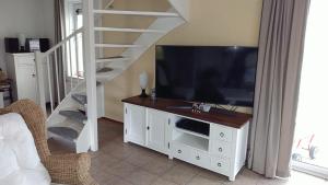 Villa-Meerchen-Villa-mit-ueberdachter-Terrasse-800m-vom-Strand-entfernt