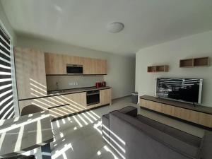 GZIRA Central Modern Apartment