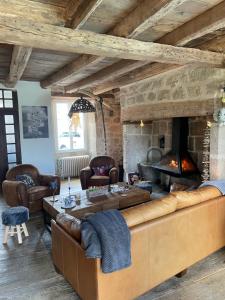 Maisons de vacances Magnifique maison de campagne avec jacuzzi : photos des chambres