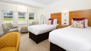 Twin Room room in Fisher's Hotel