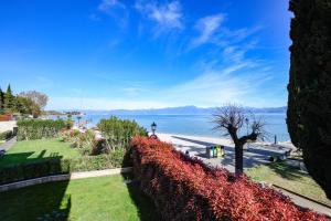 DOLCERIVA - The Lakefront Suite