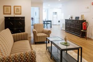 Diogos Alcântara Apartment II by Mycelia