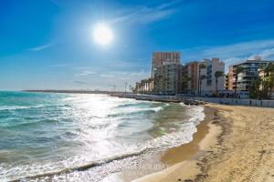 Beautiful Torrevieja Apartment 1 in town centre 3 beds for 6 people