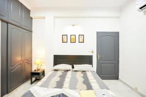 Luxury Room @ Banjarahills Near Care hospitals