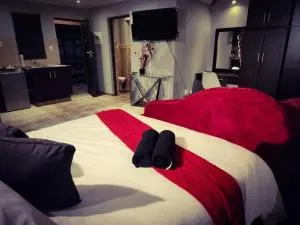 Bains Game Lodge Sky's Overnight - Bloemfontein