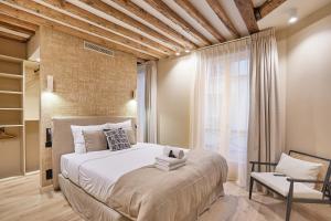 Appartement au coeur de Paris Madeleine by Studio prestige