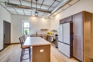 Step-Free Cashton Apartment: Steps to Downtown!