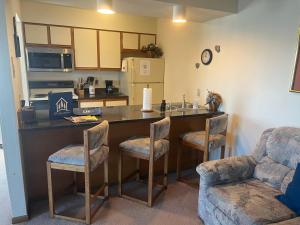 Red Oak wboat slip -- 912