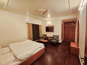 Queens Courtyard by Devlok Villas