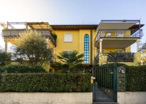 Casa Riello, a due passi dal lago