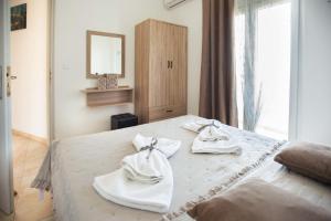 Afrathias Beachhouse - Cretan Hideaway