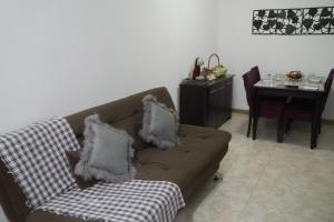 Ap Copa perto da praia e metrô